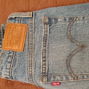Levis womens Wdgie jean 27